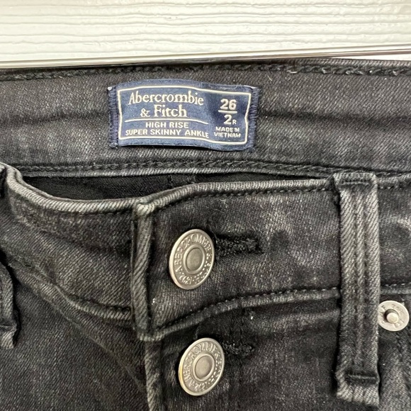 Abercrombie & Fitch super skinny high rise ankle - Picture 3 of 4